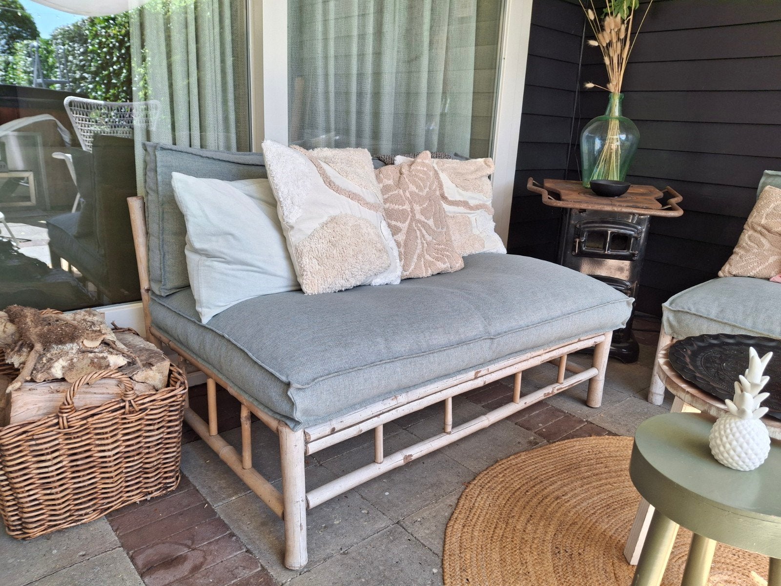 2 Bamboe loungebanken met kussens, Huis en Inrichting, Banken | Bankstellen, Ophalen, Gebruikt, Bohemian, Lounge, Buiten, 150 tot 200 cm