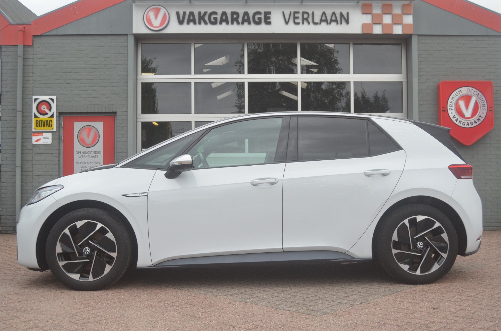 Volkswagen ID.3 Pro 58 kWh Sportstoel/ HUD / Pano / 360 cam/, Auto's, Automaat, Achterwielaandrijving, Gebruikt, 1712 kg