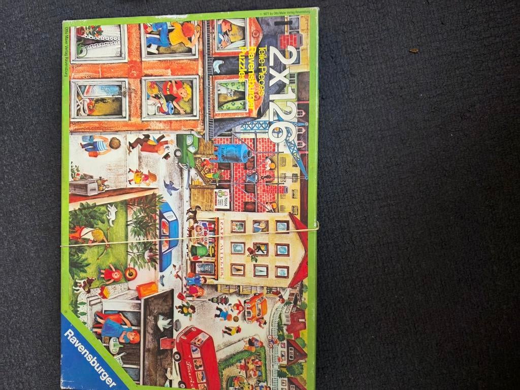 Ravensburger Puzzel 2x126 stukjes - Stadsleven, Ophalen of Verzenden, Meer dan 50 stukjes, Gebruikt, 6 jaar of ouder