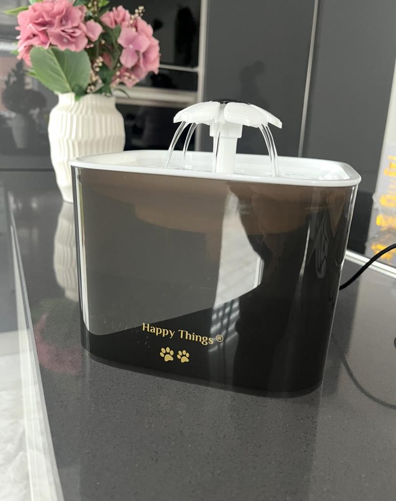 Drinkfontein Kat Hond 2.5L, Dieren en Toebehoren, Binderskampweg 29, Top en Toppie BV, Ophalen of Verzenden, Zo goed als nieuw