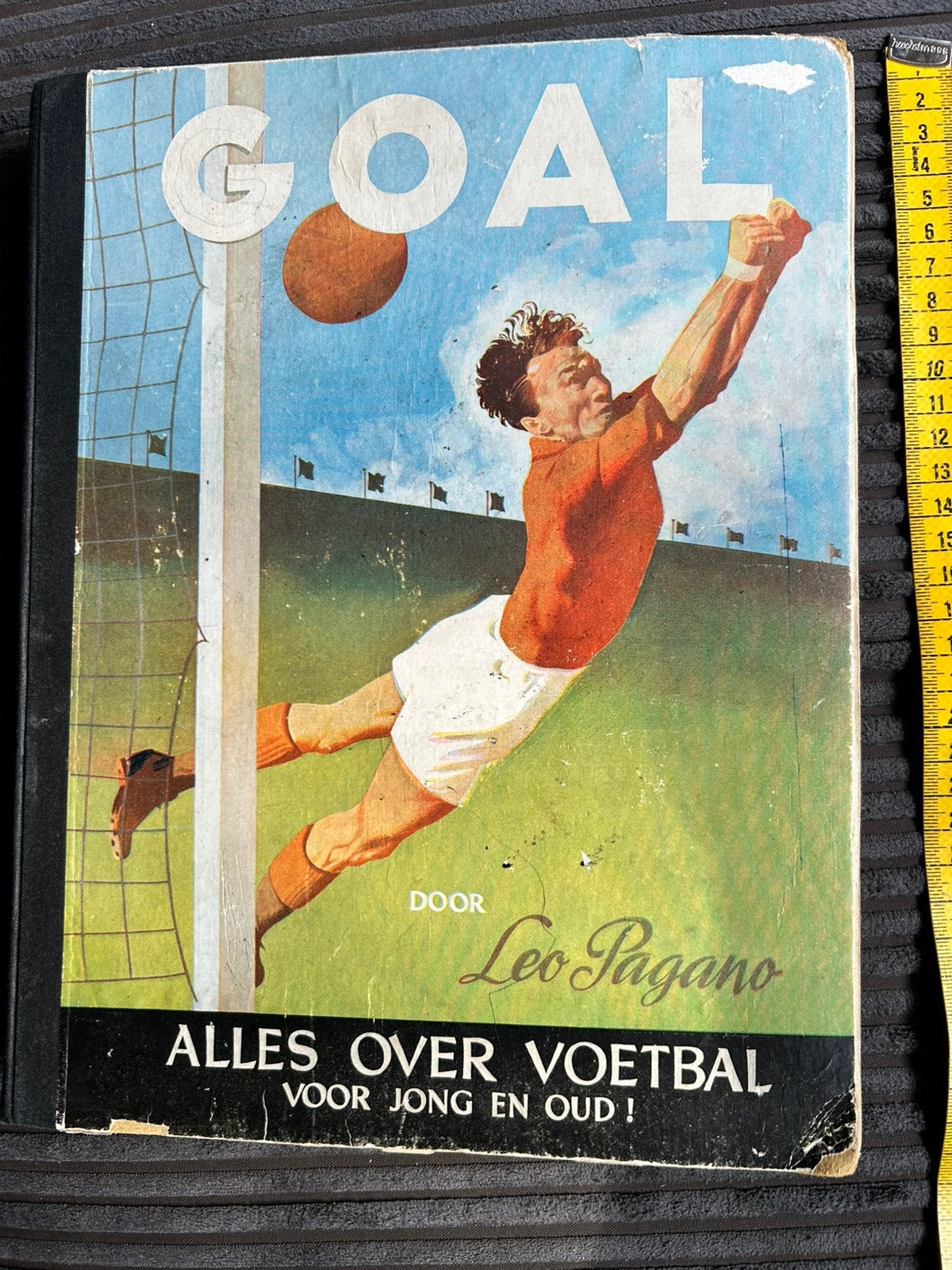 Oud plaatjes boek Voetbal Goal alles over voetbal, Ophalen of Verzenden, Gelezen, Balsport
