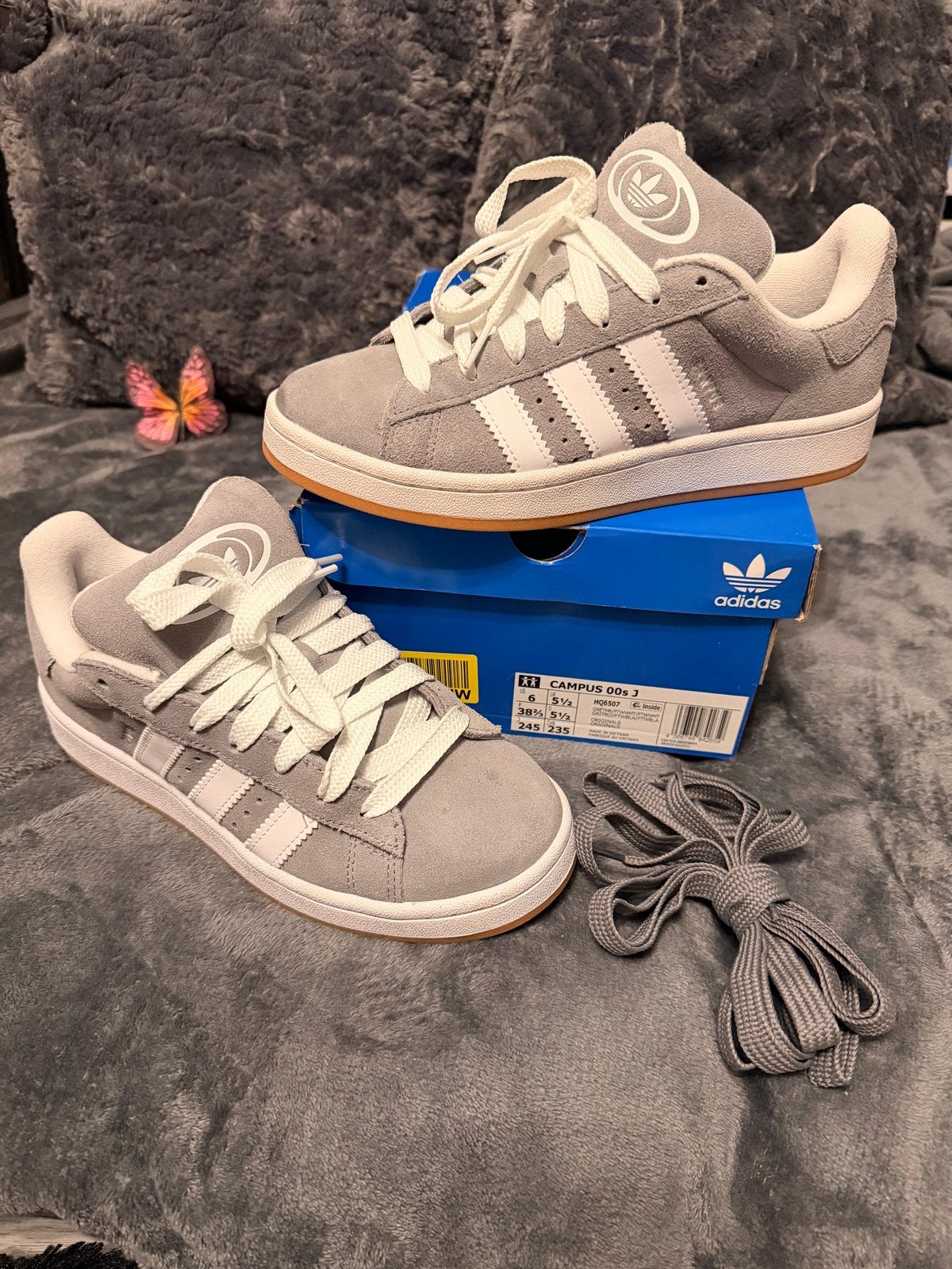 Adidas Campus 00s J - Maat 38 2/3, Verzenden, Zo goed als nieuw, Grijs, Sneakers of Gympen