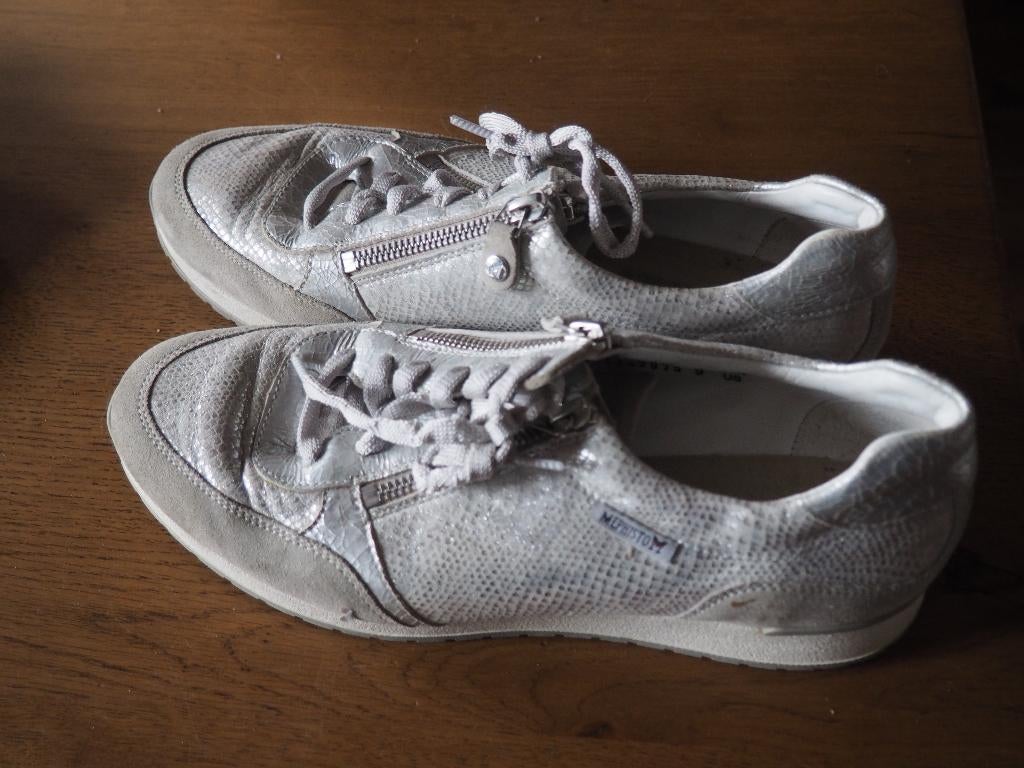 mooie Mephisto sneakers maat 6 en half, Kleding | Dames, Schoenen, Ophalen of Verzenden, Sneakers of Gympen, Gedragen, Overige kleuren