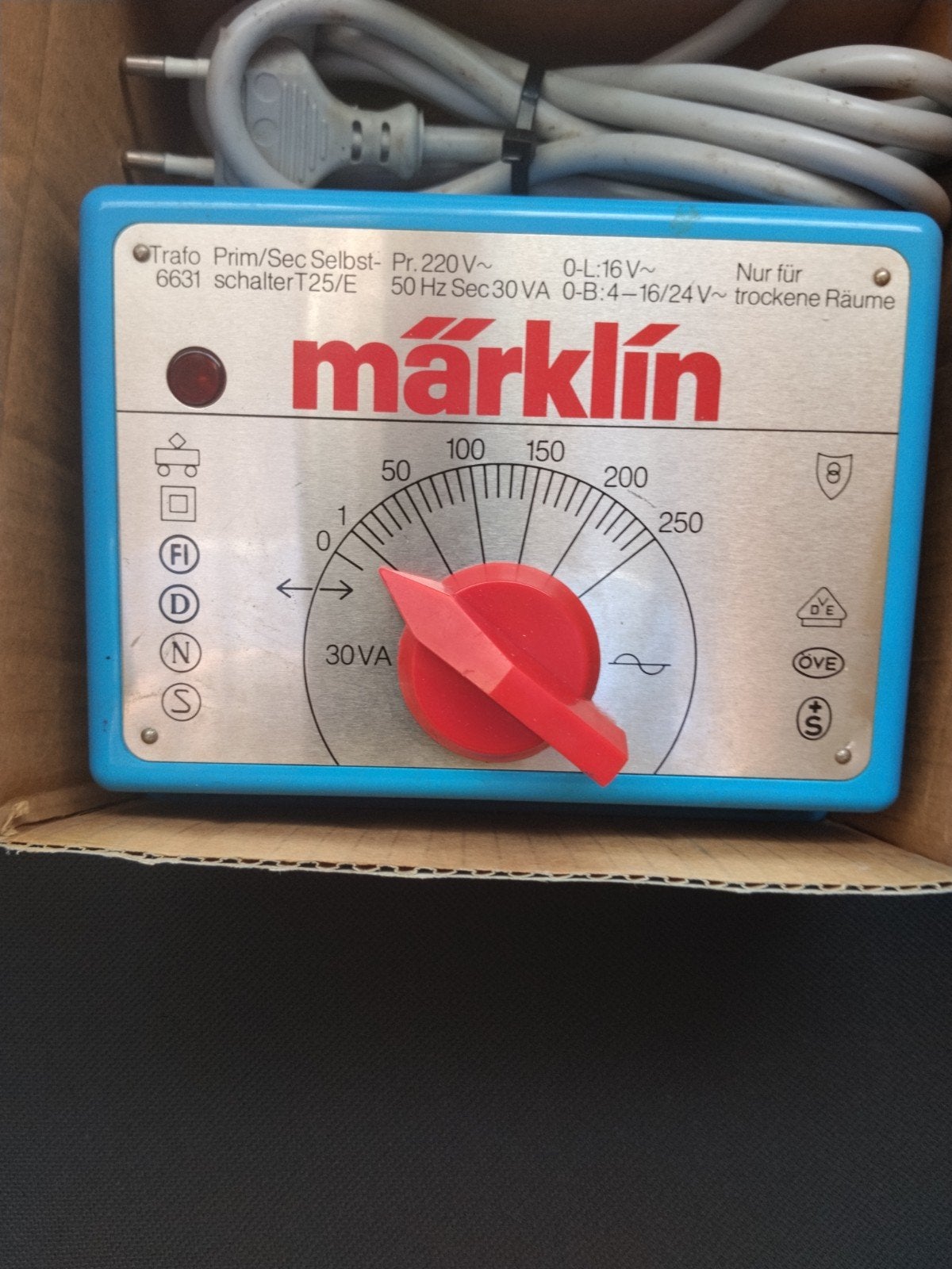 Märklin trafo 6631, Hobby en Vrije tijd, Modeltreinen | H0, Ophalen of Verzenden, Zo goed als nieuw, Märklin, Transformator of Voeding