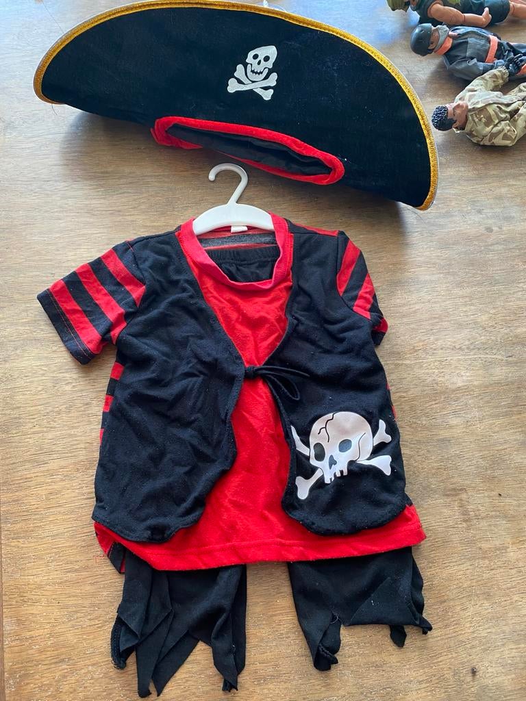 Piratenpakje met hoed voor kinderen, Ophalen of Verzenden, Gebruikt, 104 of kleiner, Jongen of Meisje