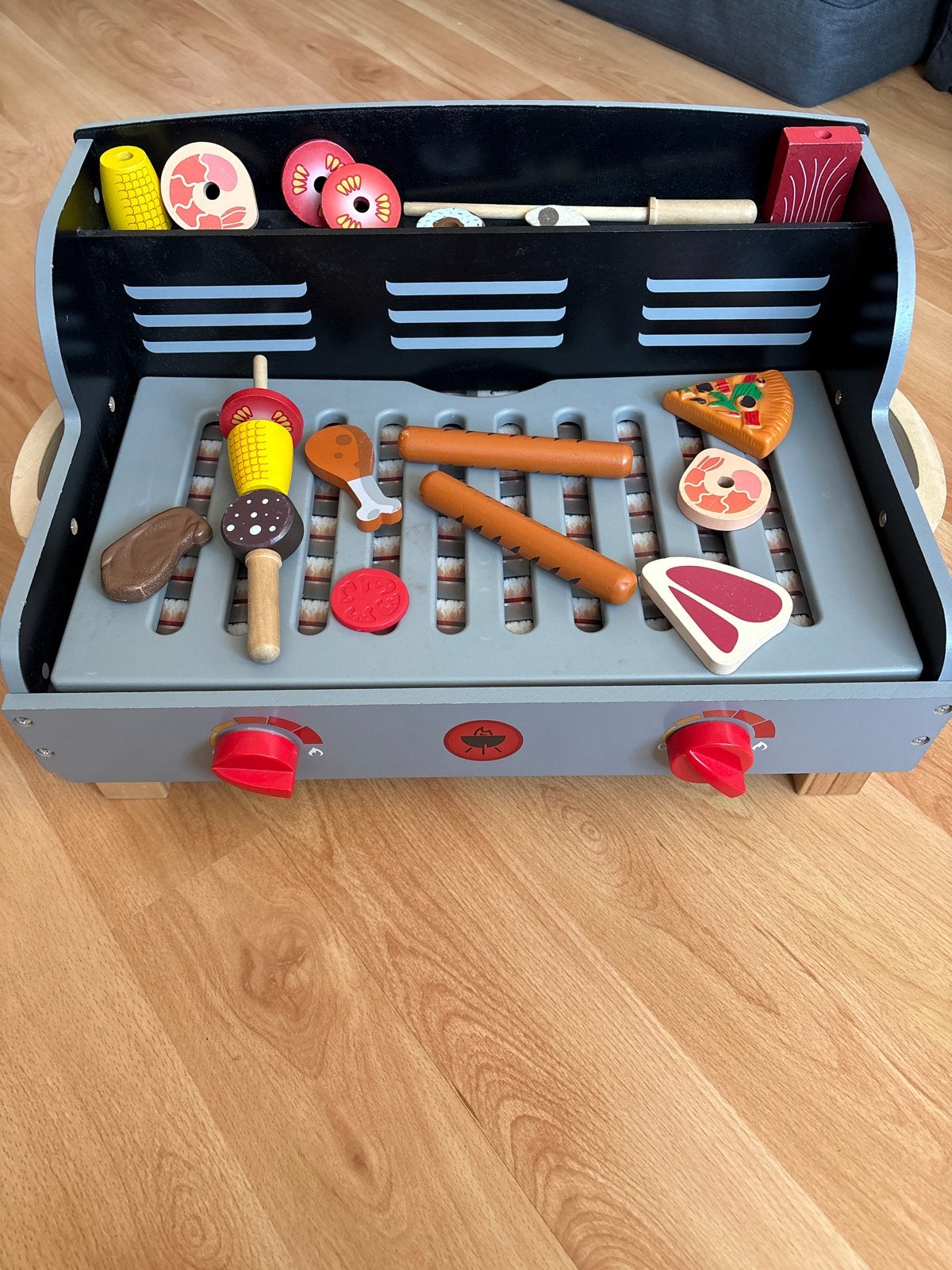 Houten speelgoed BBQ met accessoires, Ophalen of Verzenden, Zo goed als nieuw, Jongen of Meisje