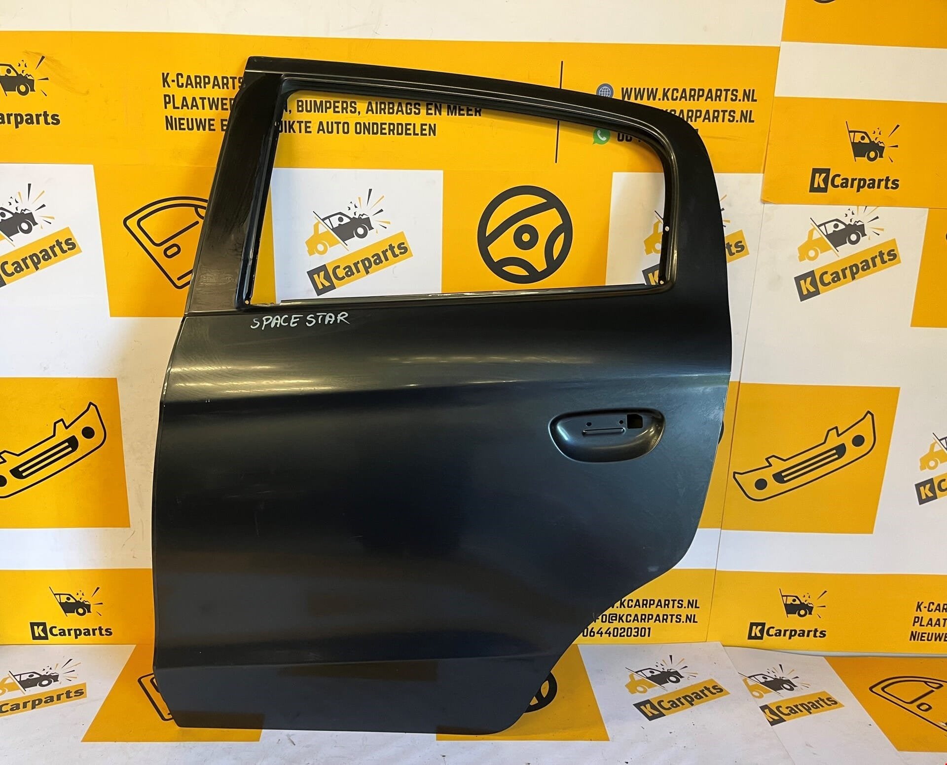 Portier Mitsubishi Space Star 2013-2018 Deur Links Achter, Info@fabrikant.eu, Fabrikantstraat 1
1000 AA  Amsterdam, NL, Ophalen of Verzenden