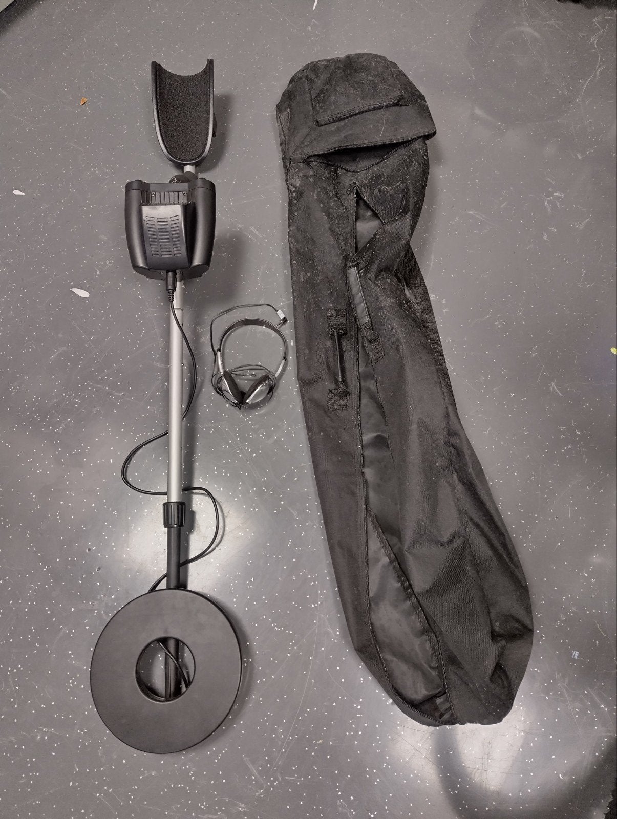 Ground Force 26 metaaldetector met koptelefoon en tas, Overige merken, Gebruikt, Ophalen of Verzenden, 30 cm of minder