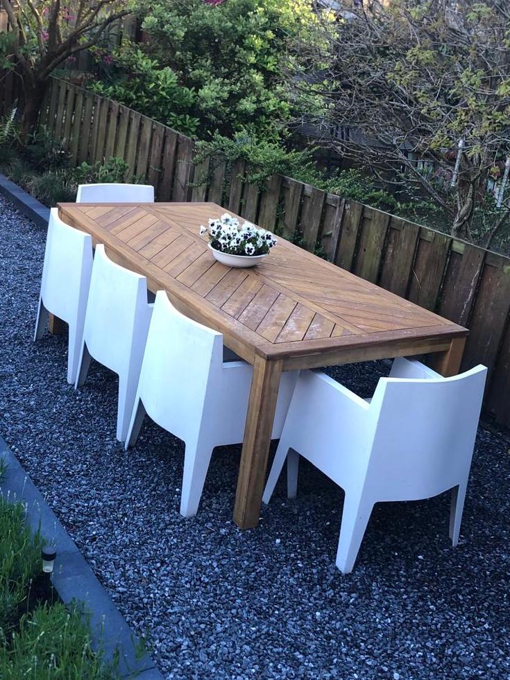 5x witte Philippe Starck Draide Toy tuinstoelen., Tuin en Terras, Tuinstoelen, Ophalen, Zo goed als nieuw, Kunststof, Stapelbaar