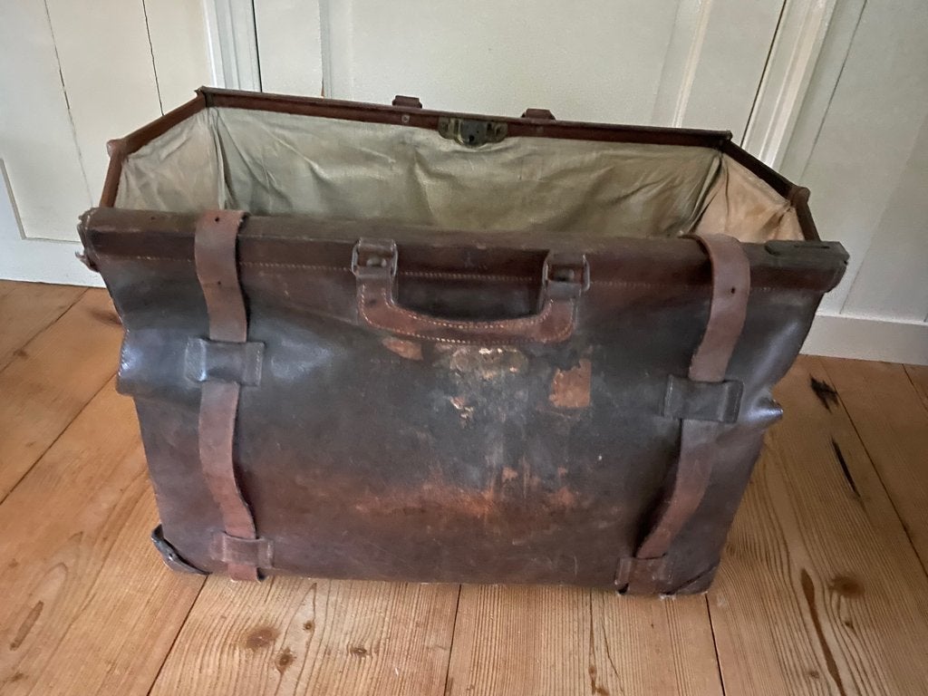 Hele grote, mooie, oude leren tas, Huis en Inrichting, Woonaccessoires | Overige, Gebruikt, Leer, Bruin, Brocante, Ophalen