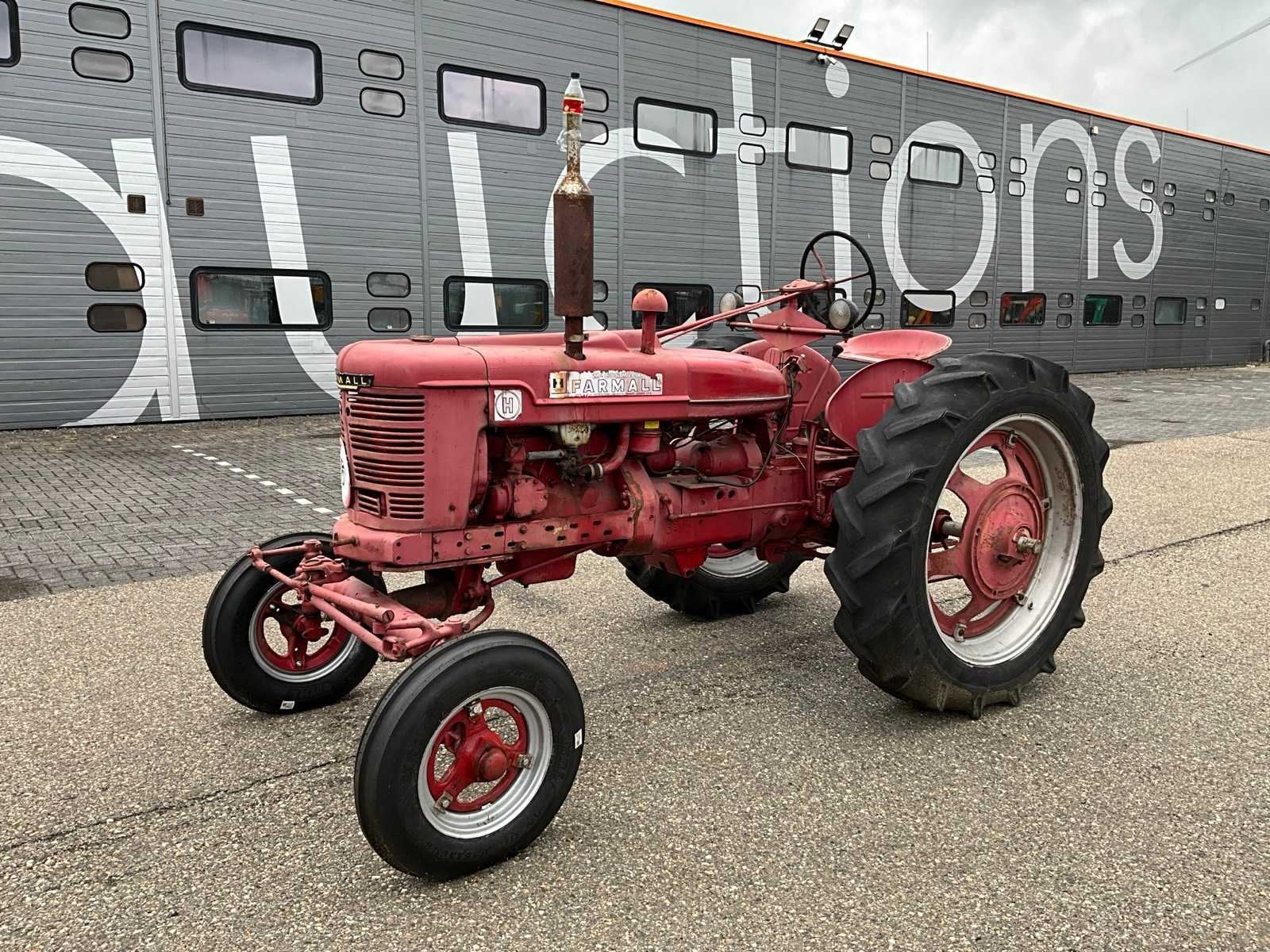 McCormick Farmall H Oldtimer tractor (MARGE), Zakelijke goederen, Oldtimer, McCormick