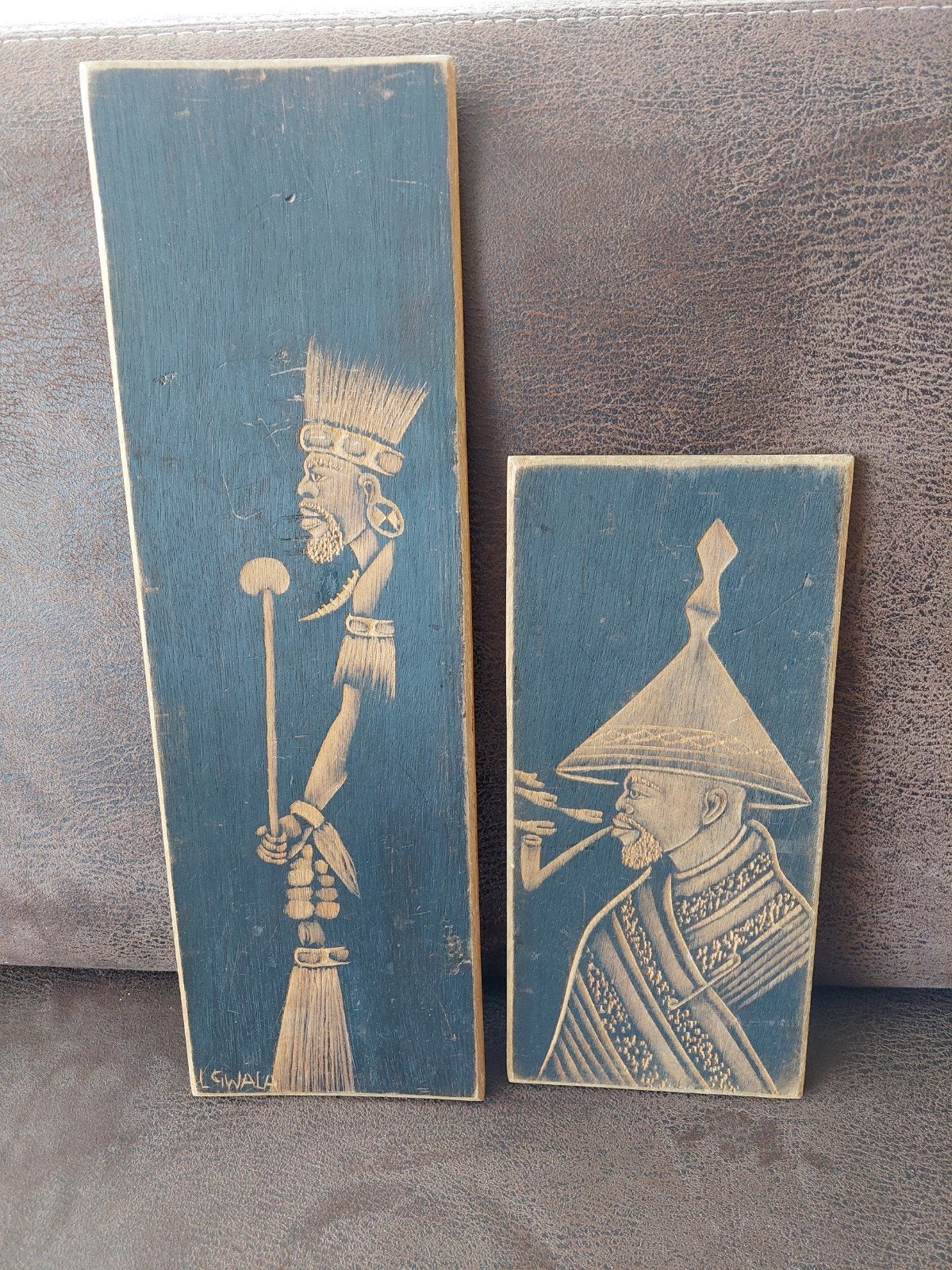Afrikaanse houtsnijwerkjes van L.Gwala, Antiek en Kunst, Ophalen of Verzenden, Afrika, Hout, Wanddecoratie