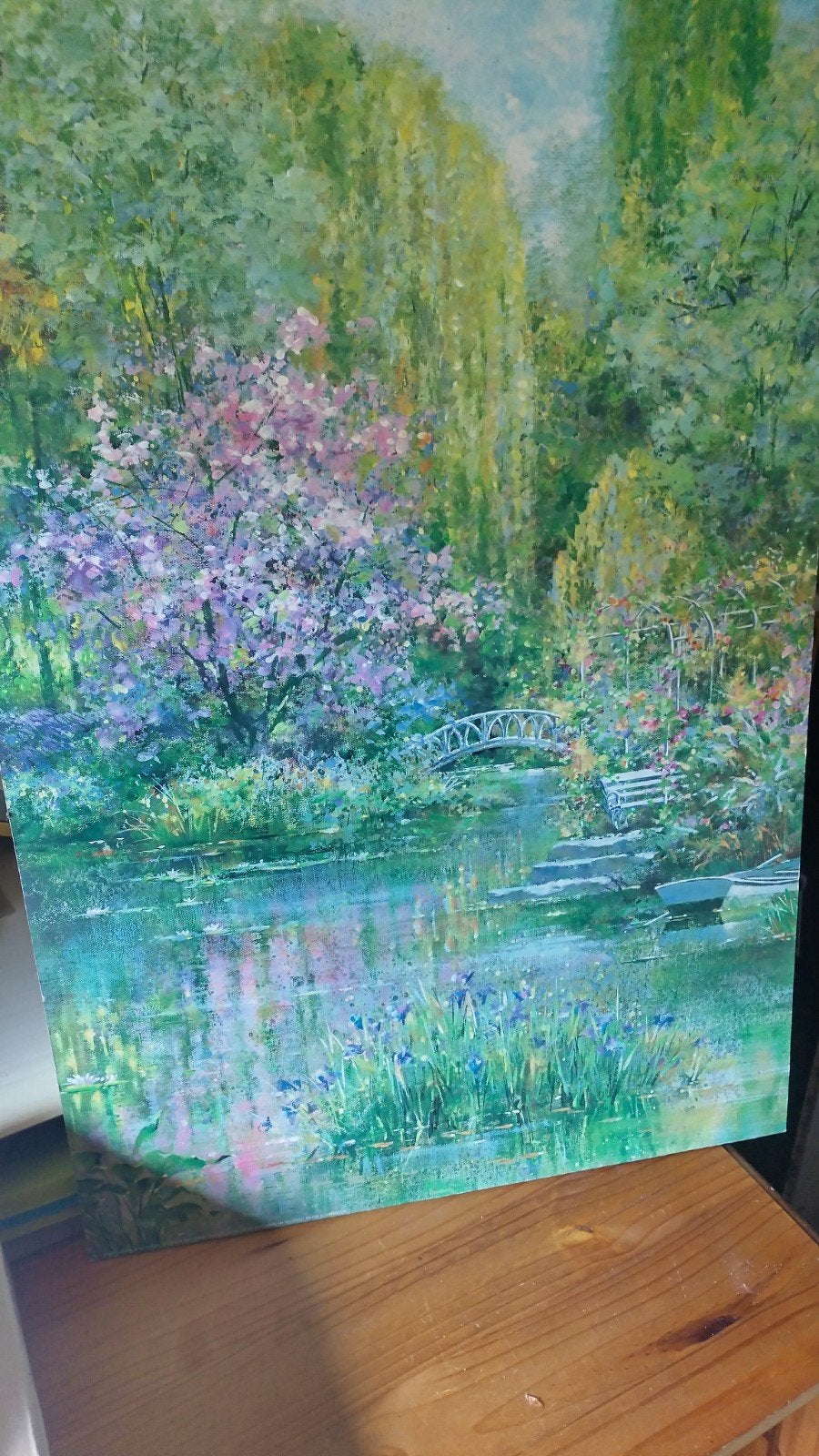 afdruk van een weelderige tuin met water en brug, Ophalen, Doek, Impressionistisch, Landschap