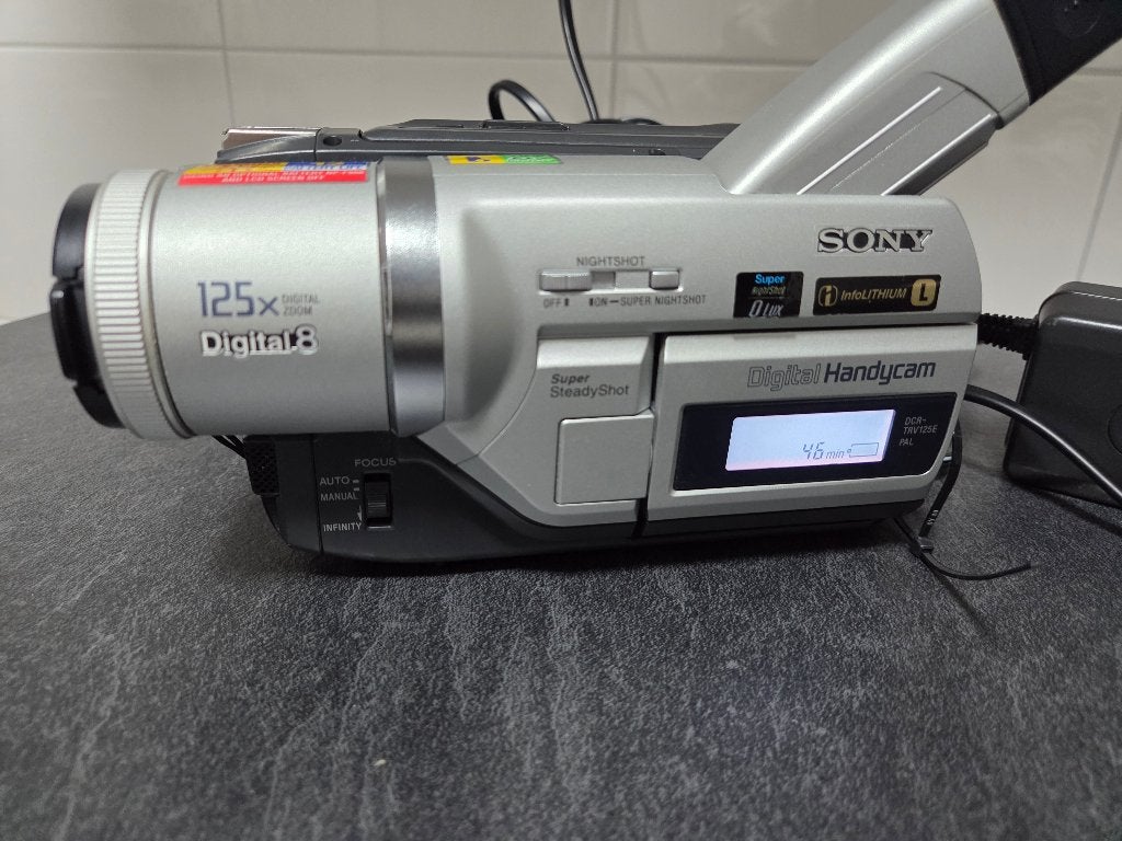 Sony Handycam DCR-TRV125E, D, 20x of meer, Overige soorten, Ophalen of Verzenden