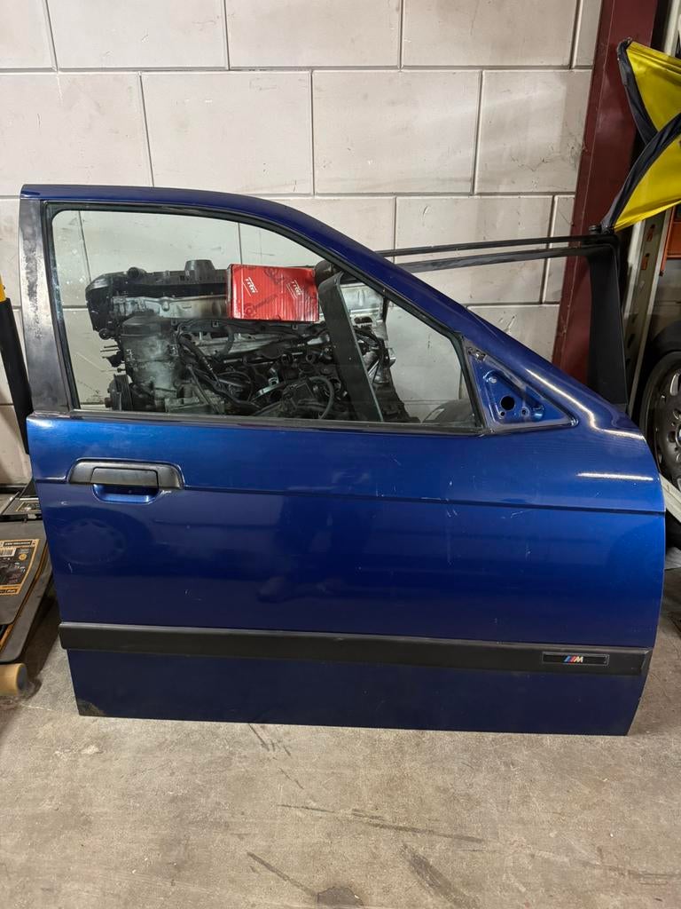 Deur rechts sedan/touring E36 avusblauw, Auto-onderdelen, Ophalen of Verzenden, Rechts, Deur