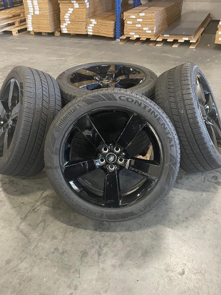22 inch velgen Defender + Continental 275/45 R22 (5x), Ophalen, Gebruikt, 275 mm, Banden en Velgen