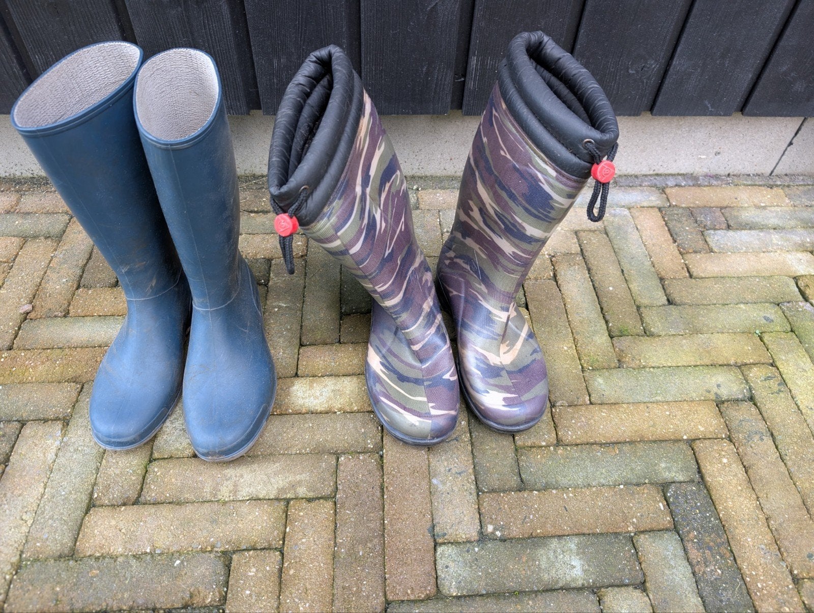 Rubberen laarzen - Blauw en Camouflage, Tuin en Terras, Gebruikt, Ophalen of Verzenden, Laarzen, Onbekend