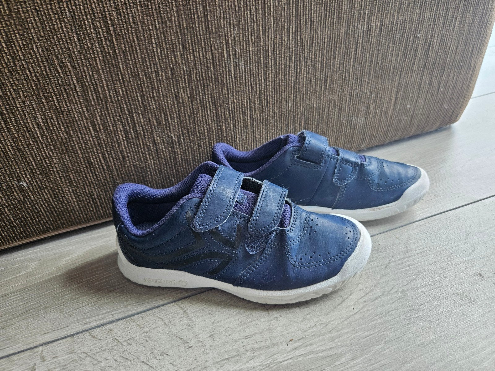 Decathlon sportschoenen gymschoenen maat 30, Kinderen en Baby's, Kinderkleding | Schoenen en Sokken, Ophalen of Verzenden, Sportschoenen