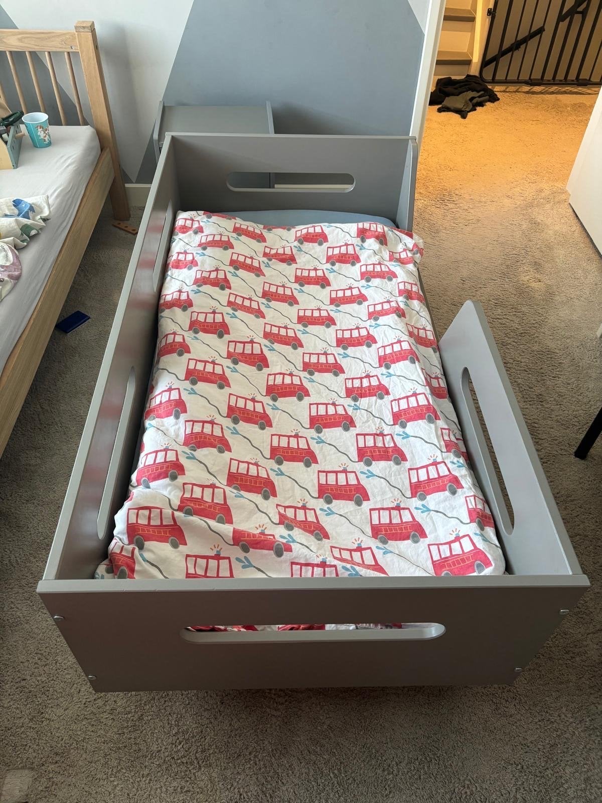 Petite Amélie kleuterbed met matras en lattenbodem 140x70, Ophalen, Gebruikt, 70 tot 85 cm, 140 tot 160 cm