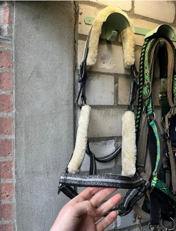 Nieuwe eskadron halster, Dieren en Toebehoren, Ophalen of Verzenden, Zo goed als nieuw