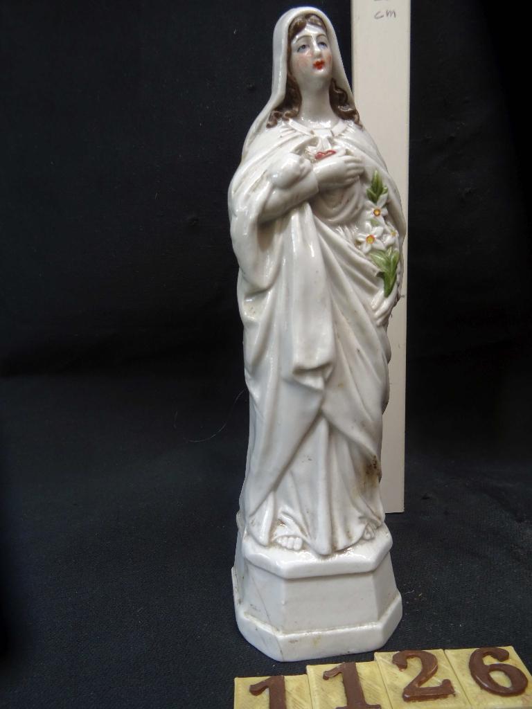 1126=Maria met het Heilig Hart, porselein.       185, Ophalen of Verzenden