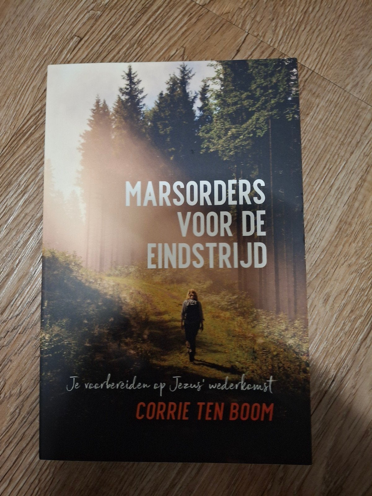 Corrie ten Boom - Marsorders voor de eindstrijd, Ophalen of Verzenden, Zo goed als nieuw, Corrie ten Boom