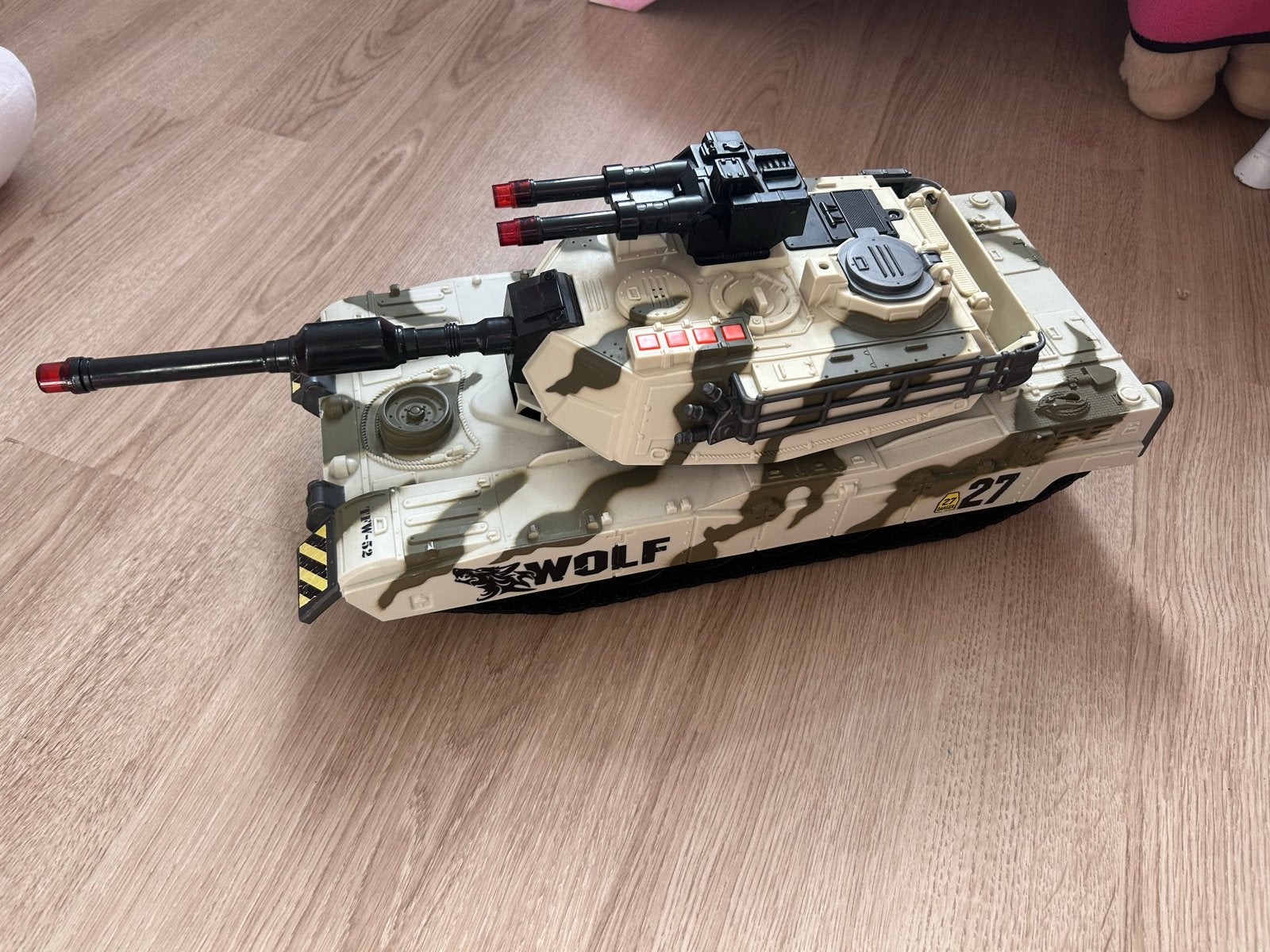 Leger Tank Speelgoed met Geluid en Licht, Ophalen, Zo goed als nieuw