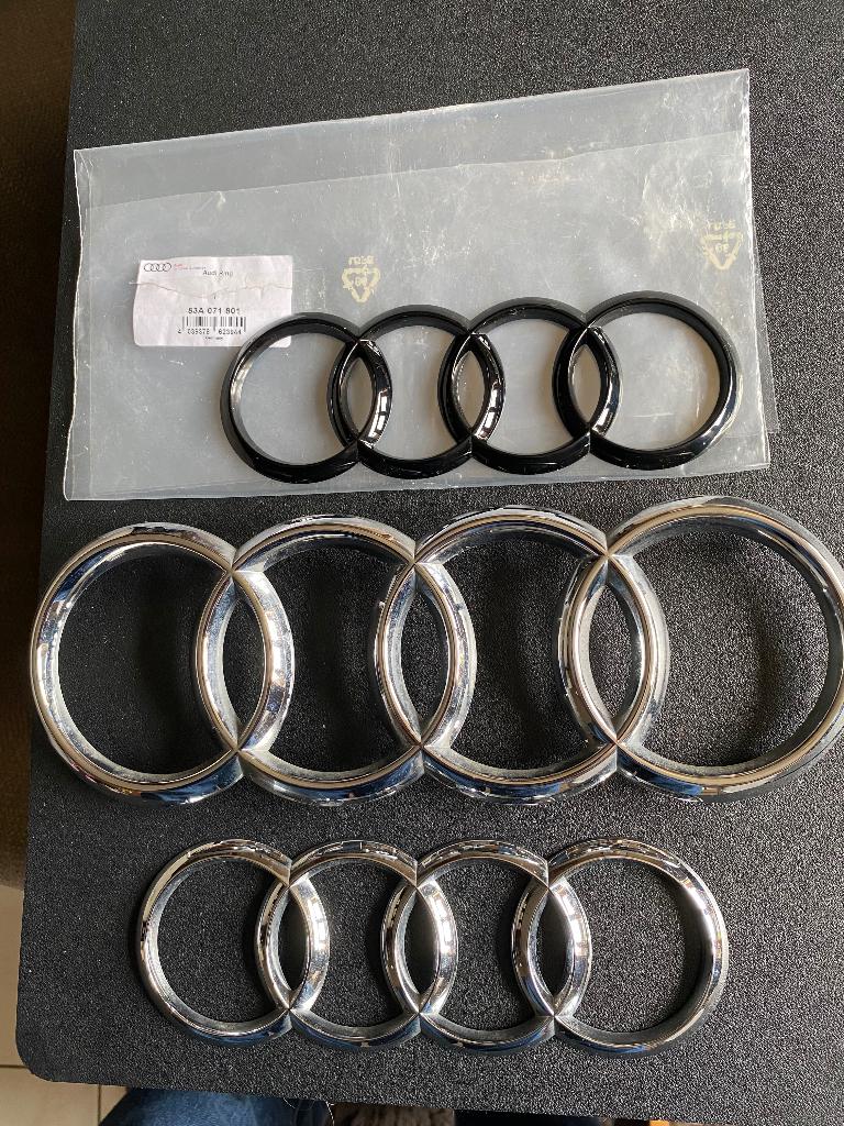 Originele Audi q3 , Logo,s, Ophalen of Verzenden, Zo goed als nieuw