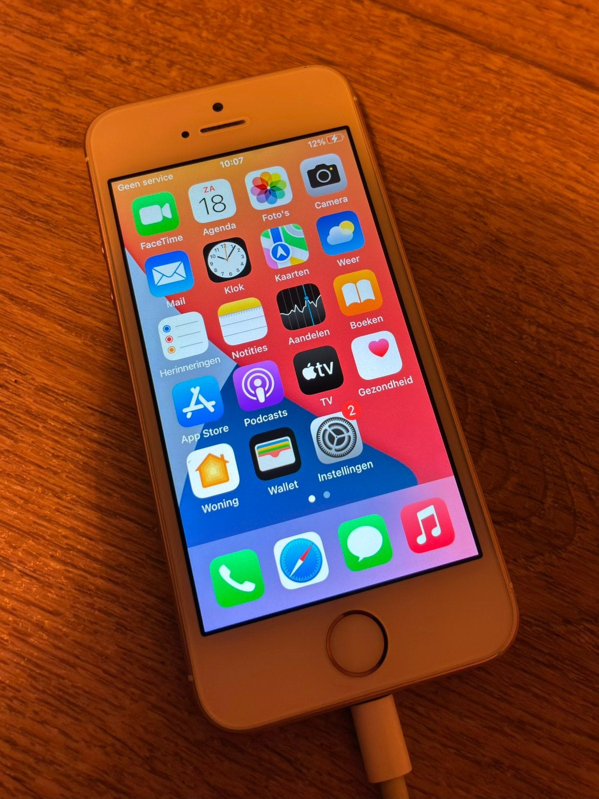 Iphone SE 2016 - Rosegold, Telecommunicatie, Mobiele telefoons | Apple iPhone, Gebruikt, Ophalen of Verzenden, 84 %, Roze
