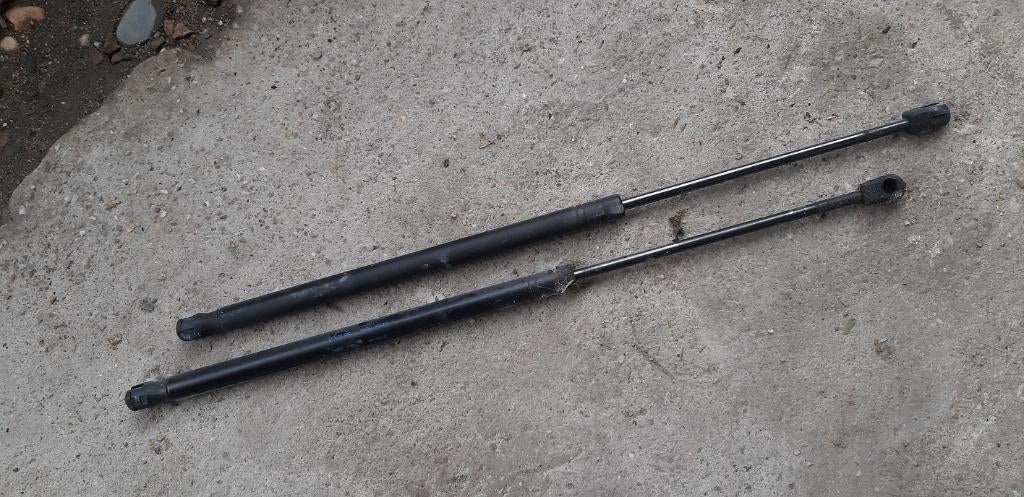 Setje gasveren vd achterklep Opel Meriva A 2005, Ophalen of Verzenden