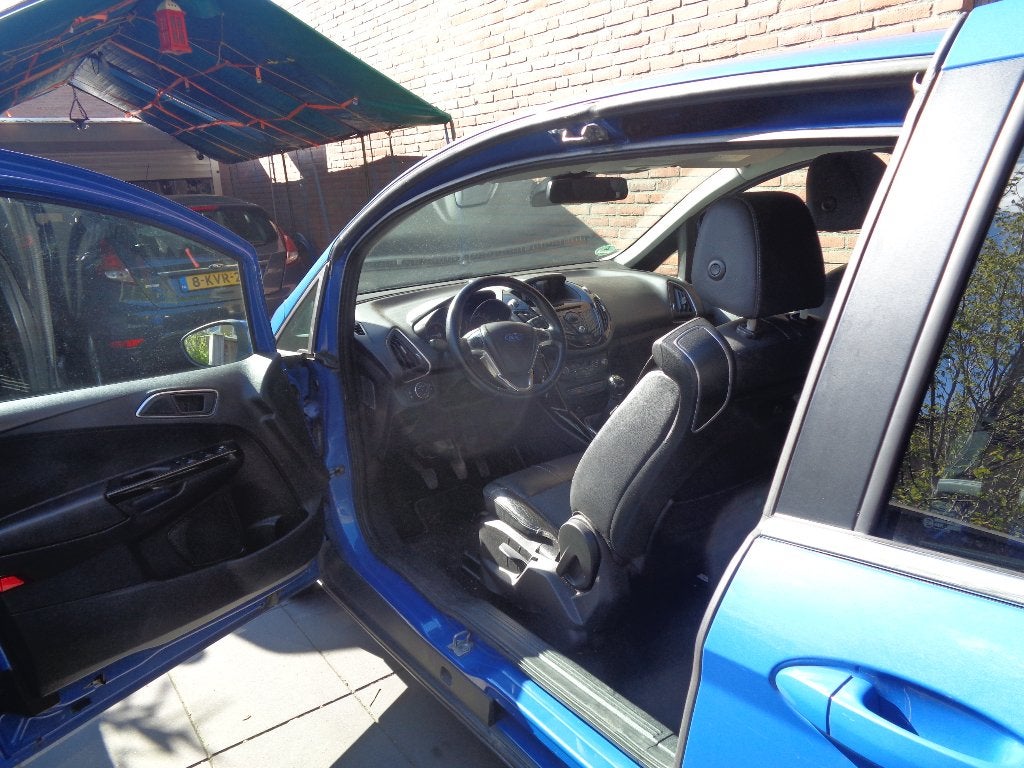 Foto 16 van Ford B-Max 1.0 Ecoboost 74KW/100PK 2013 Blauw