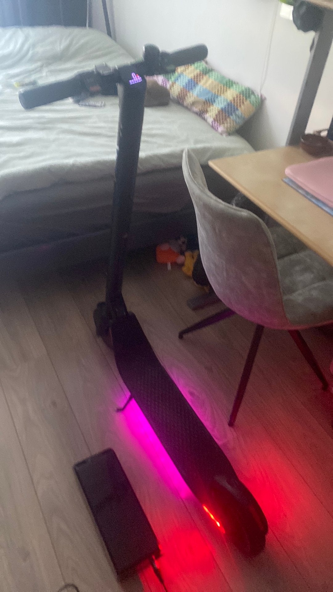 Elektrische step, Fietsen en Brommers, Steps, Ophalen, Zo goed als nieuw, Elektrische step (E-scooter)