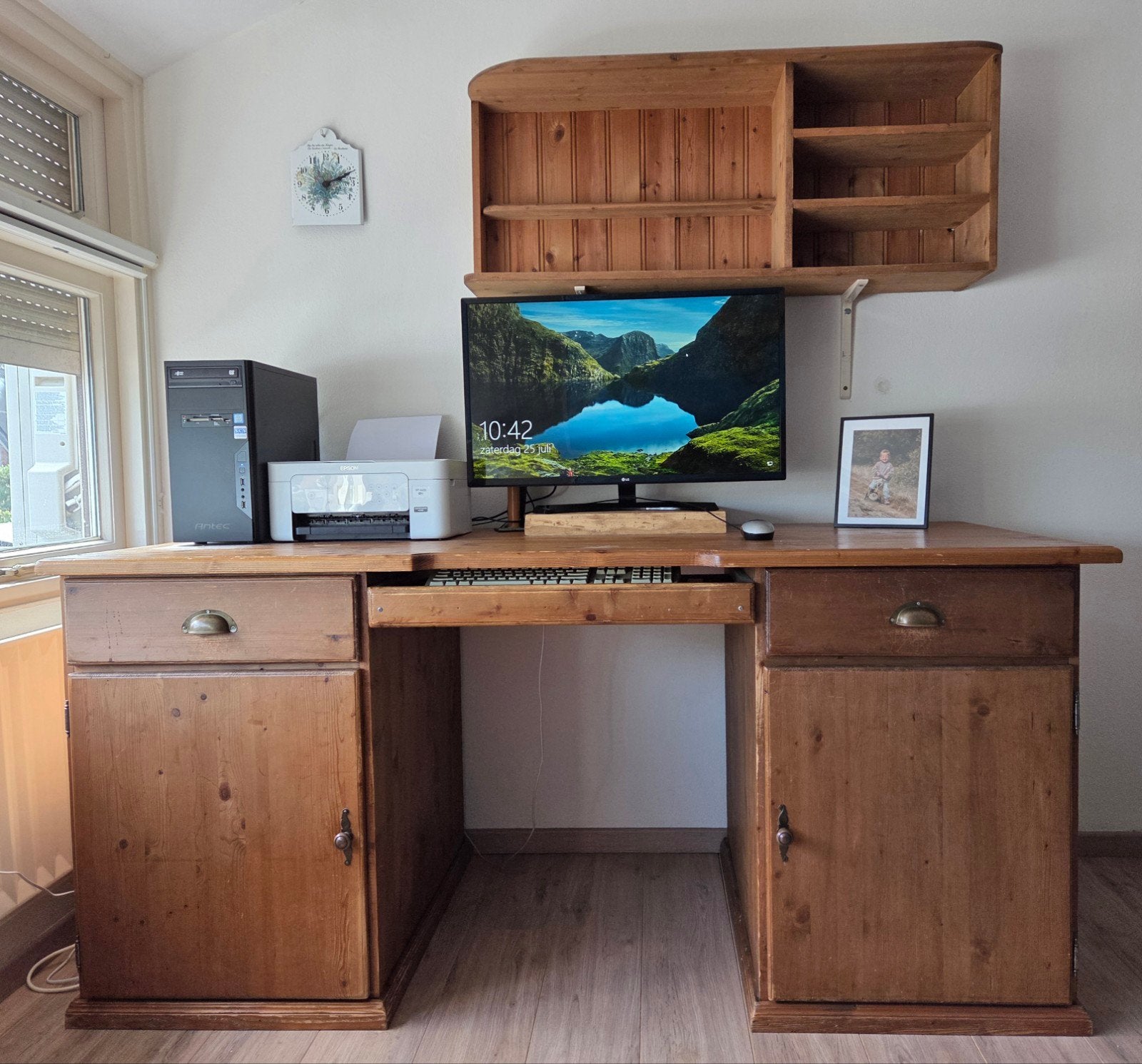 Massief houten bureau met opbouw en opbergruimte, Huis en Inrichting, Bureaus, Gebruikt, Hout, 116 cm, Overige merken