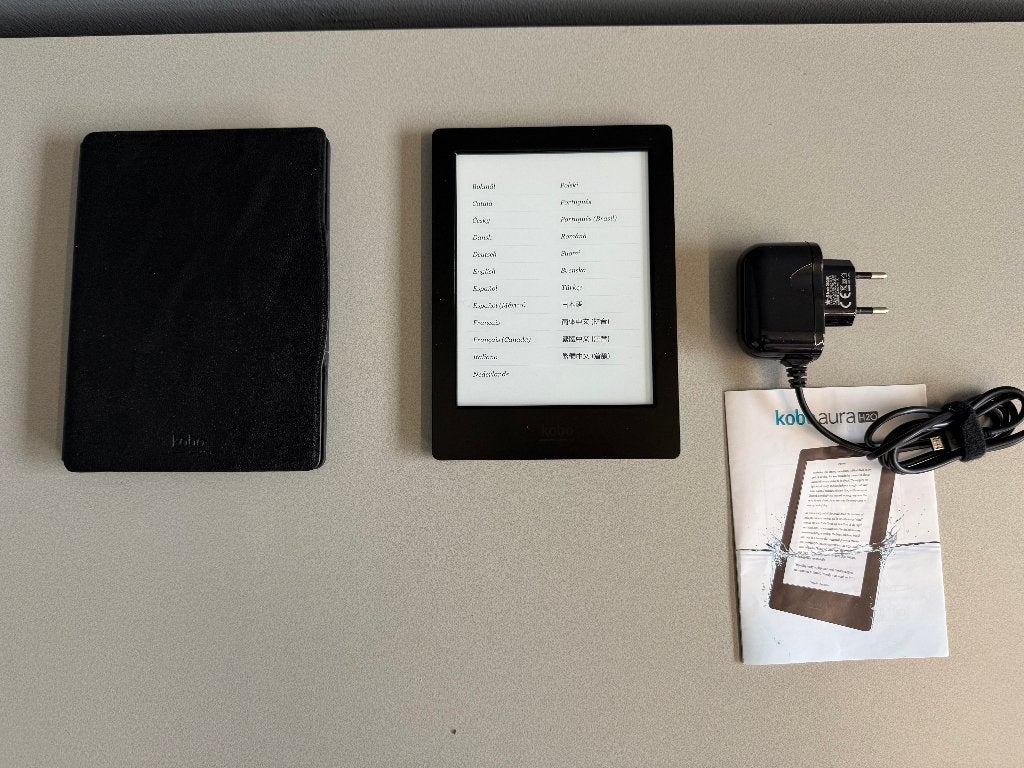 Kobo Aura H2O e-reader+ Kobo hoesje en oplader, Ophalen of Verzenden