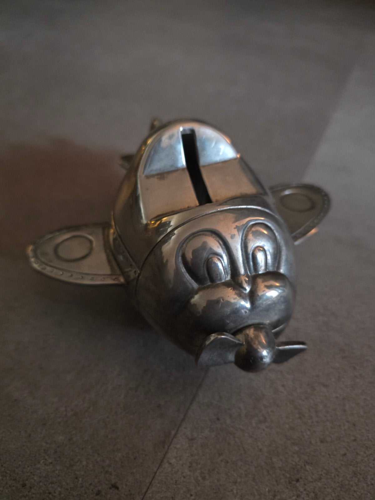 Vintage metalen vliegtuig spaarpot – 14 cm – retro ca. 1965, Parkiet