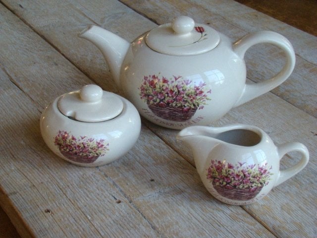 Servies, Jet (by Ter Steege) PLATYCODON, zo goed als nieuw, Huis en Inrichting, Keuken | Servies, Overige typen, Ophalen of Verzenden