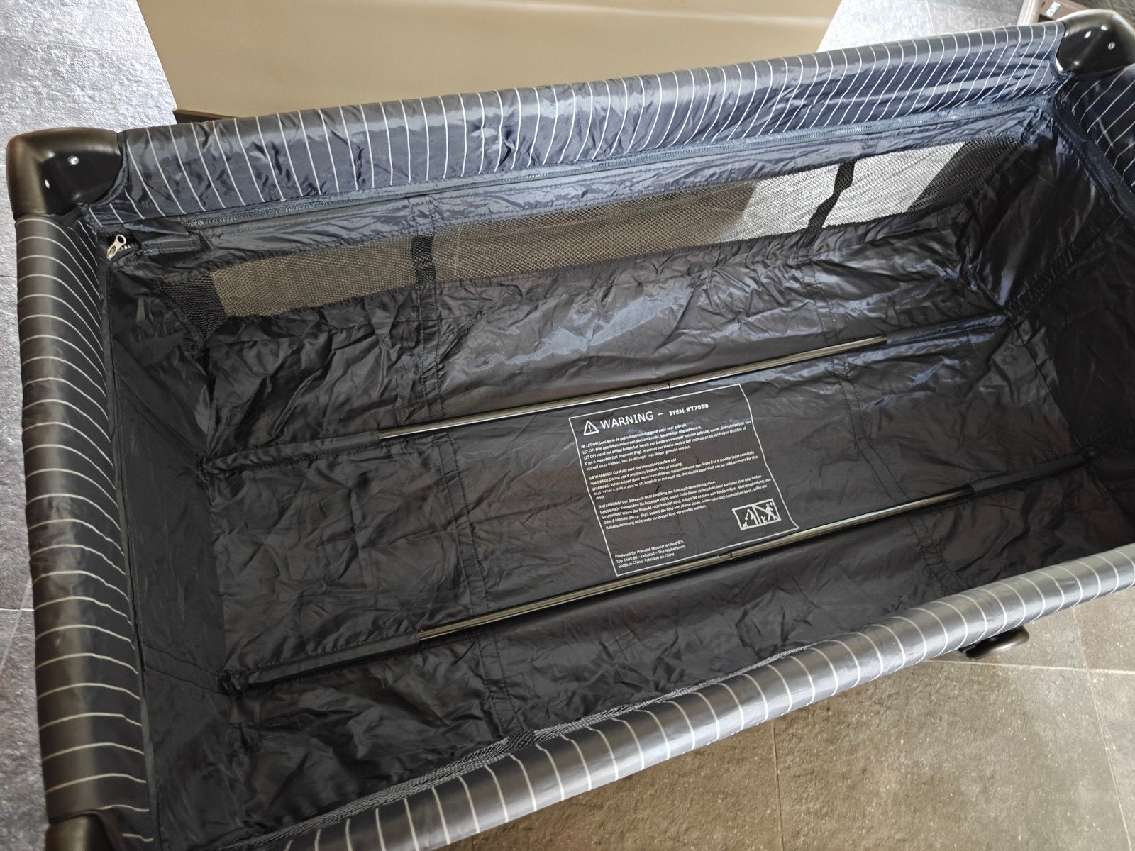Verhoger voor campingbedje (inritsbare hangzak met buizen), Kinderen en Baby's, Ophalen of Verzenden, Zo goed als nieuw, Minder dan 140 cm
