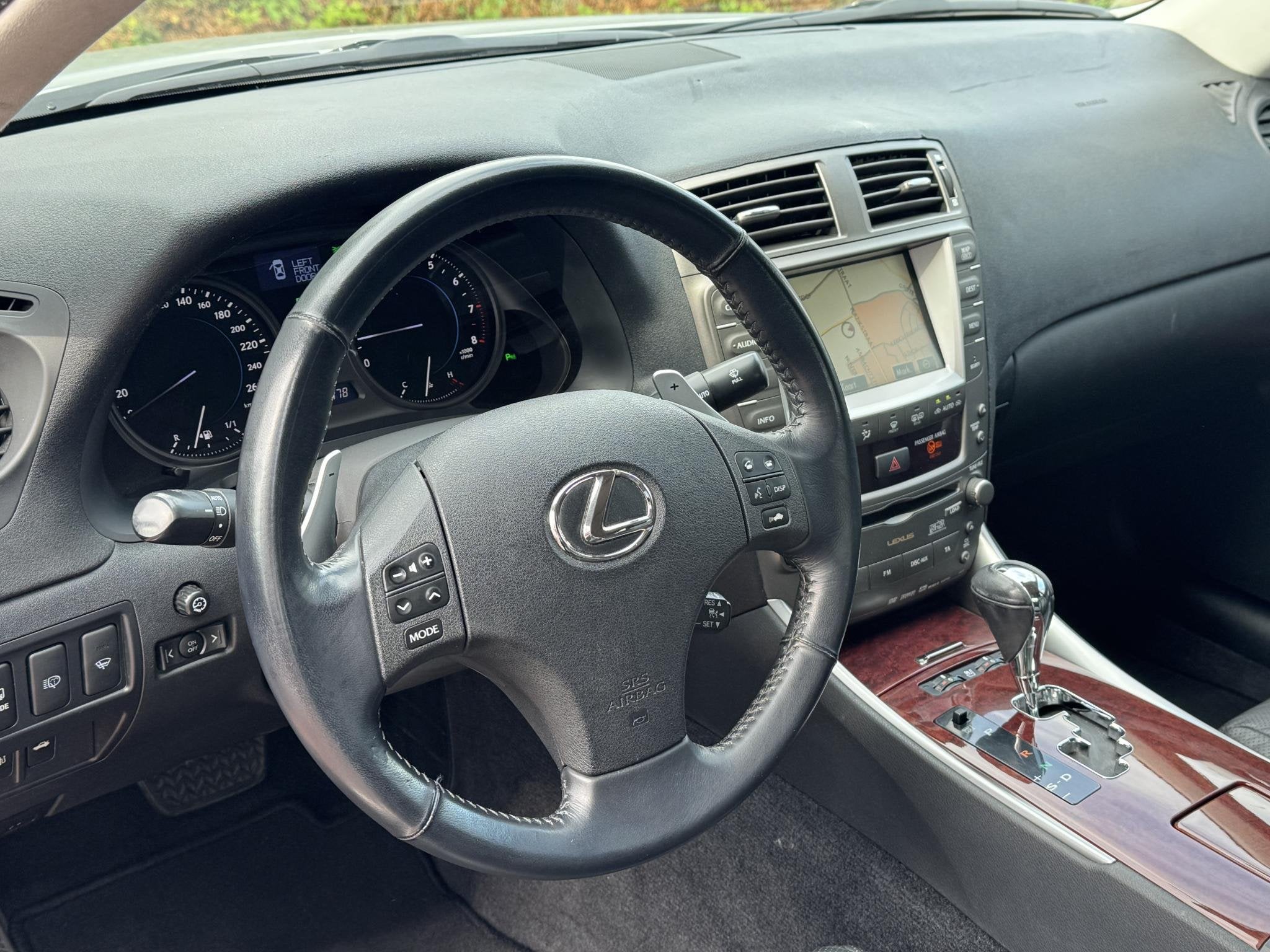Lexus IS 250 AdaptiveCruise MarkLevinson CarPlay, Automaat, Achterwielaandrijving, Gebruikt, 1535 kg