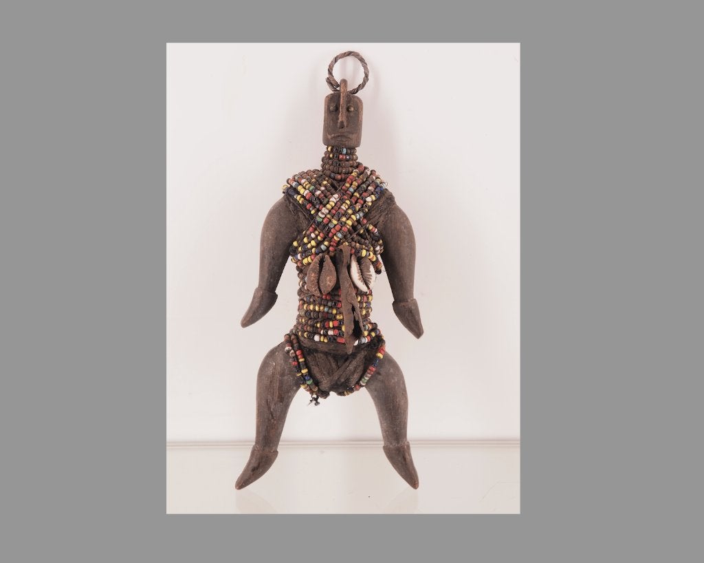 Div. Afr. kunst oa Namji doll Kameroen NR.4 (251009-04), Antiek en Kunst, Afrika, Handgemaakt, Ophalen of Verzenden, 21 cm