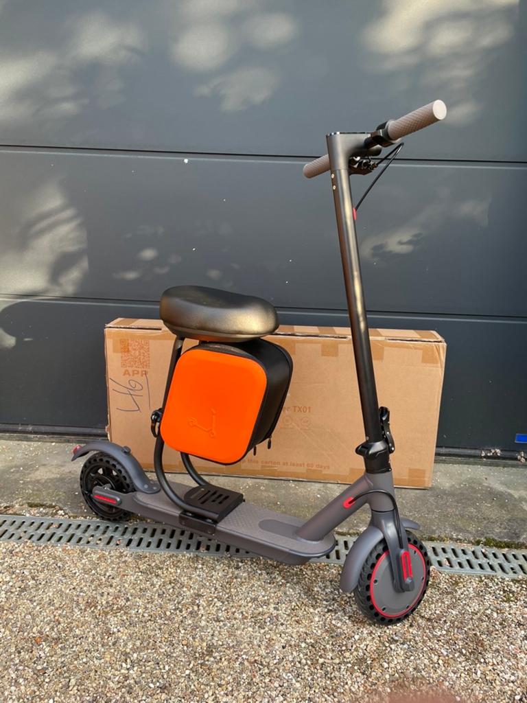 Elektrische step, Ophalen of Verzenden, Zo goed als nieuw, Elektrische step (E-scooter)