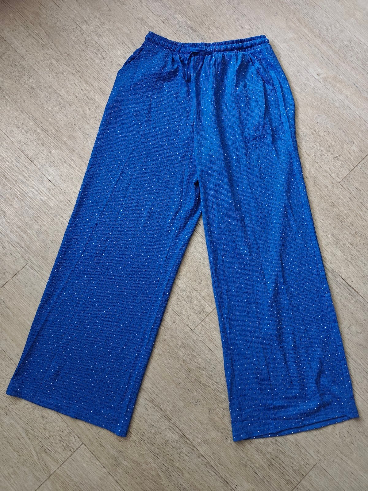 Nieuwe blauwe broek met steentjes maat XL, Maat 46/48 (XL) of groter, Zo goed als nieuw, Lang, Verzenden