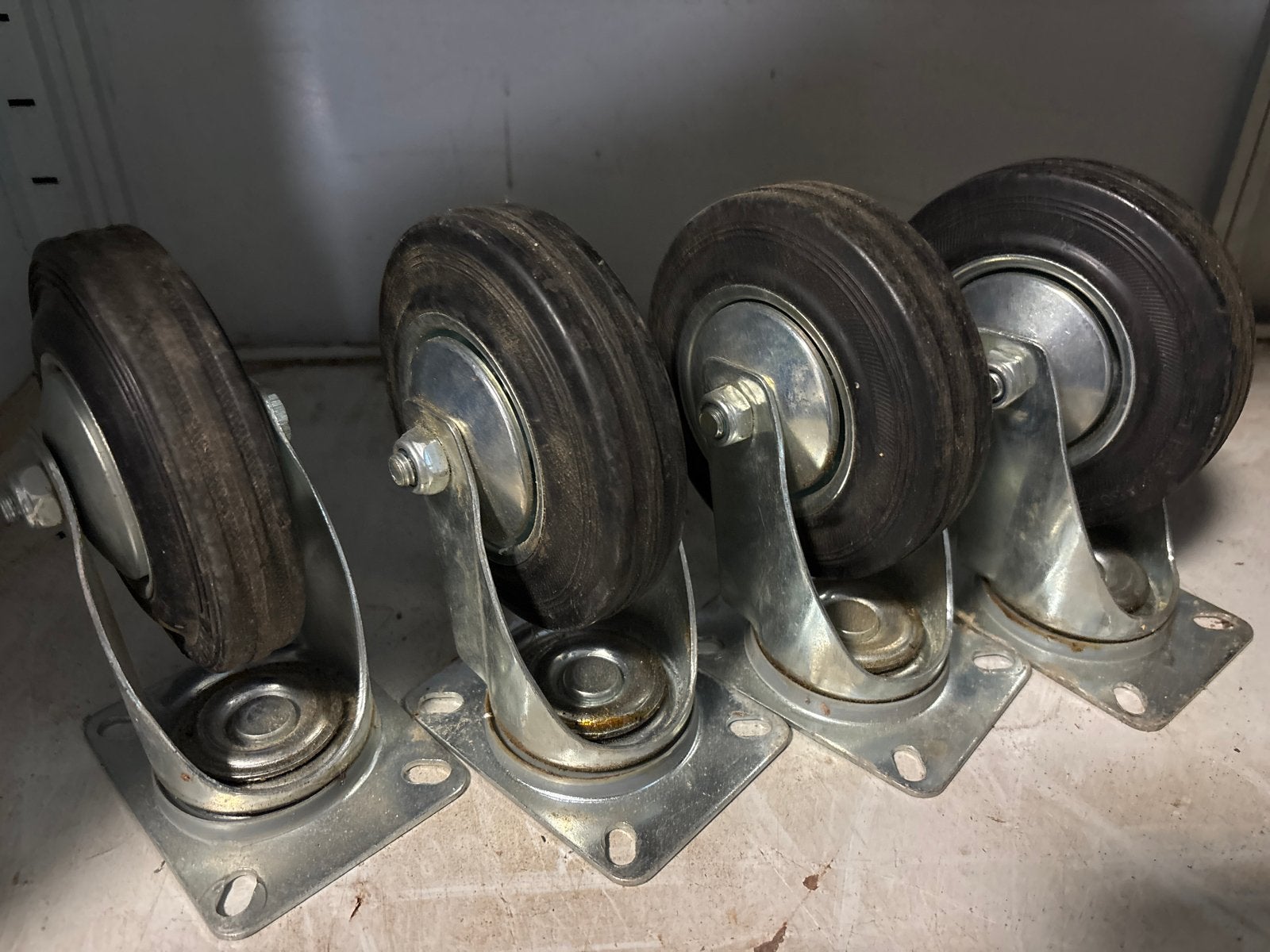 Set van 4 zwenkwielen 125mm, Doe-het-zelf en Verbouw, Zwenkwielen, Ophalen of Verzenden, Gebruikt