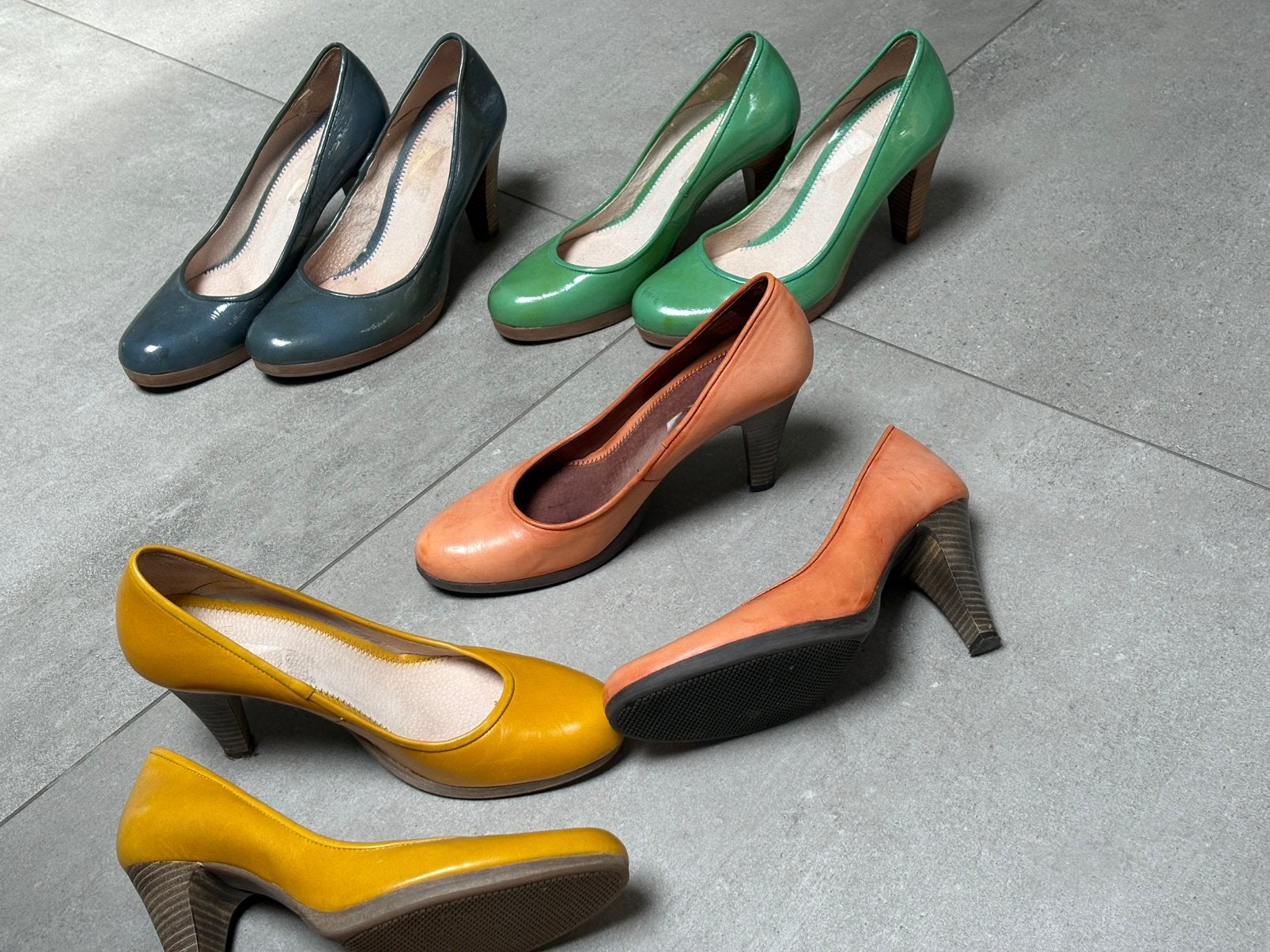 Cellini schoenen maat 39, Ophalen, Zo goed als nieuw, Groen, Sneakers of Gympen