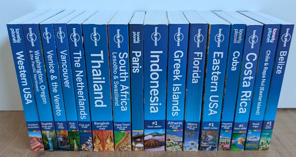 Reisgidsen Lonely Planet - 16 stuks, Lonely Planet, Europa, Ophalen of Verzenden, Zo goed als nieuw