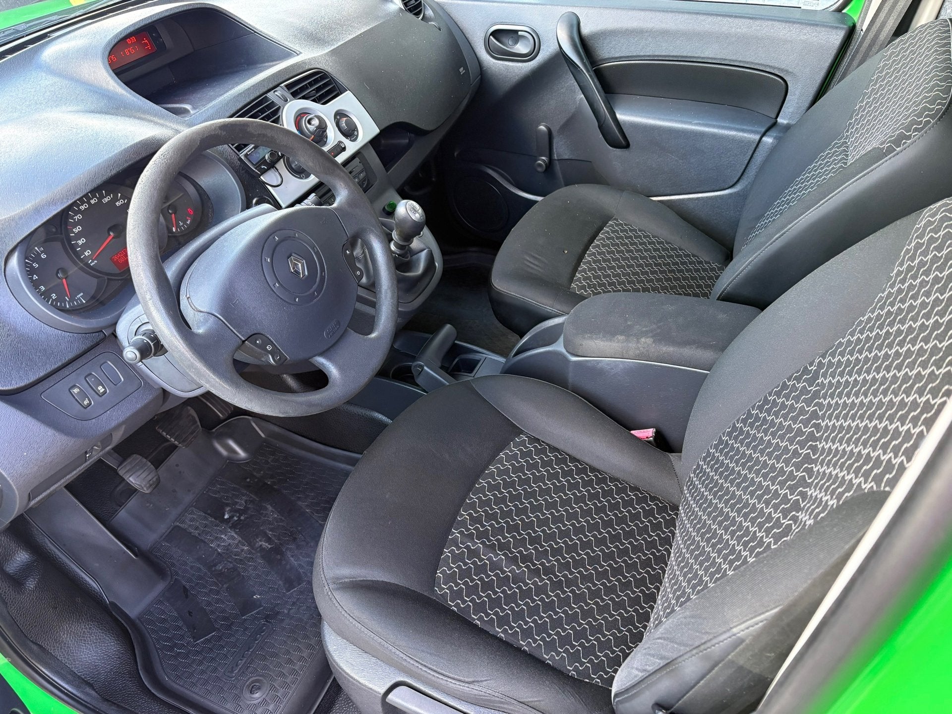 Renault Kangoo Express 1.5 dCi 110 Express Marge Auto, Auto's, Voorwielaandrijving, Euro 5, Gebruikt, Zwart