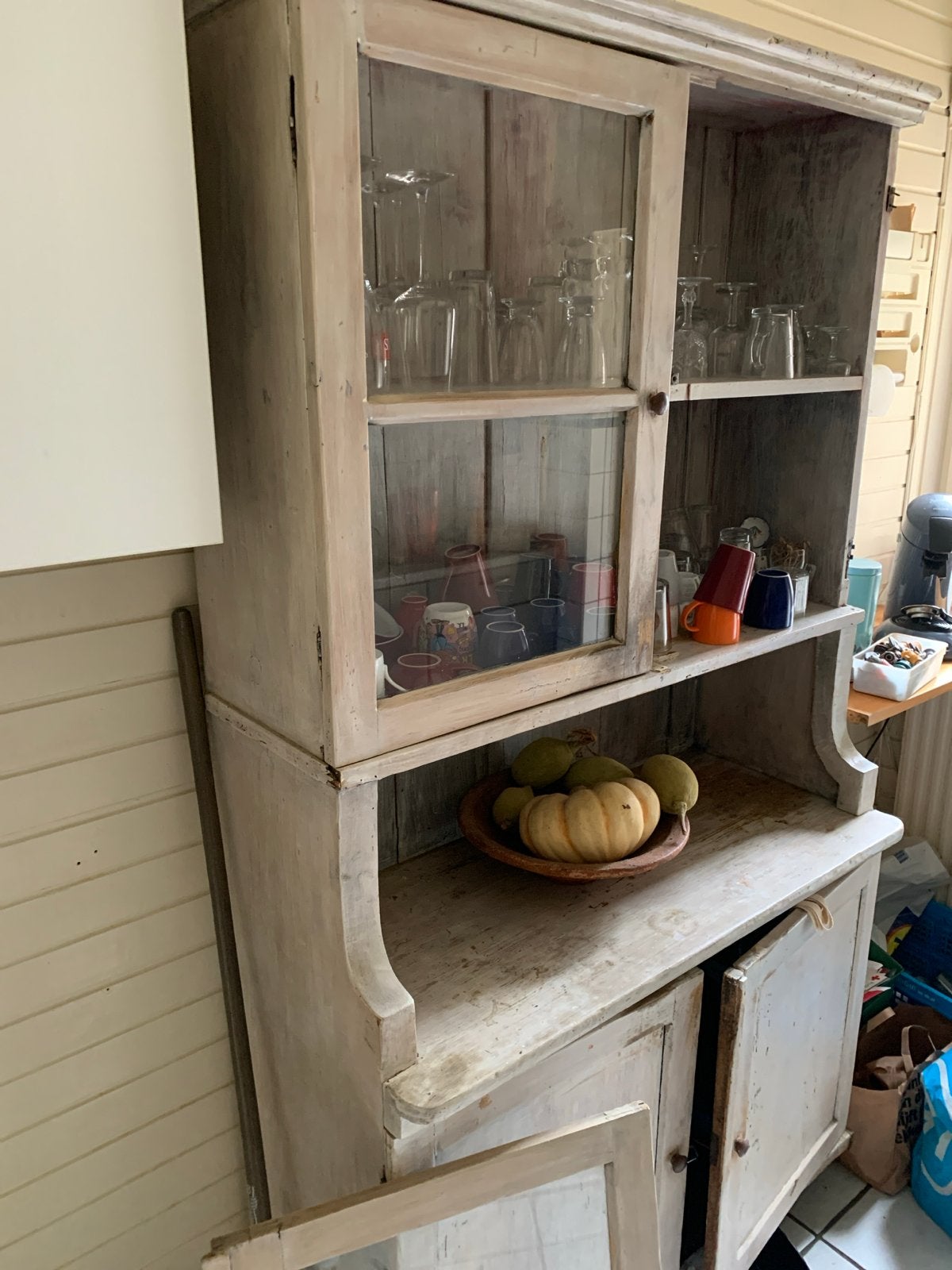 Antieke landelijke buffetkast met vitrine, Antiek en Kunst, Ophalen