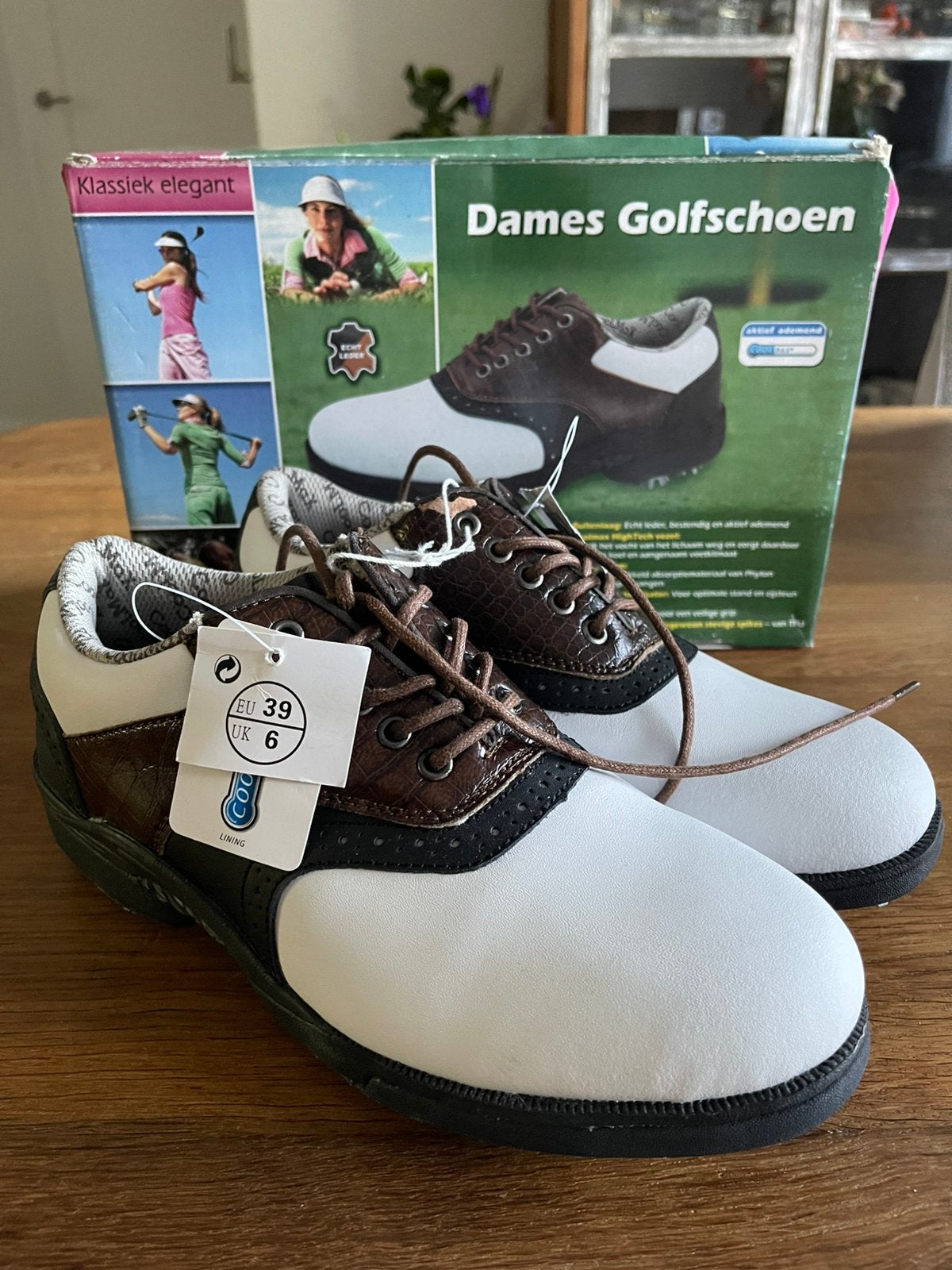 Golf schoenen Dames maat 39 nieuw leder, Sport en Fitness, Ophalen of Verzenden, Zo goed als nieuw, Schoenen