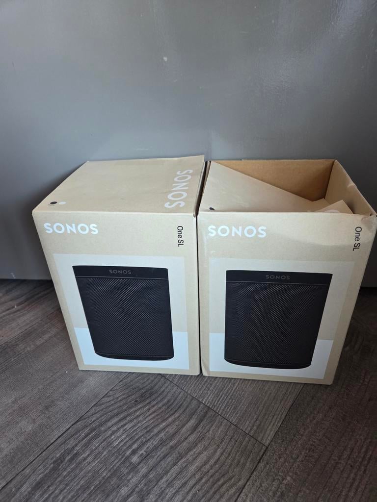 2 lege dozen Sonos One SL speakers, Ophalen of Verzenden, Gebruikt, Overige typen, Sonos