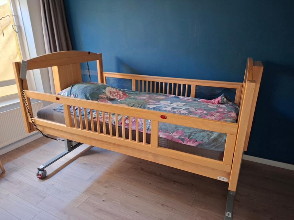 Hoog-laagbed met schuifhekken - Bedbox, Ophalen, Eenpersoons, Hout