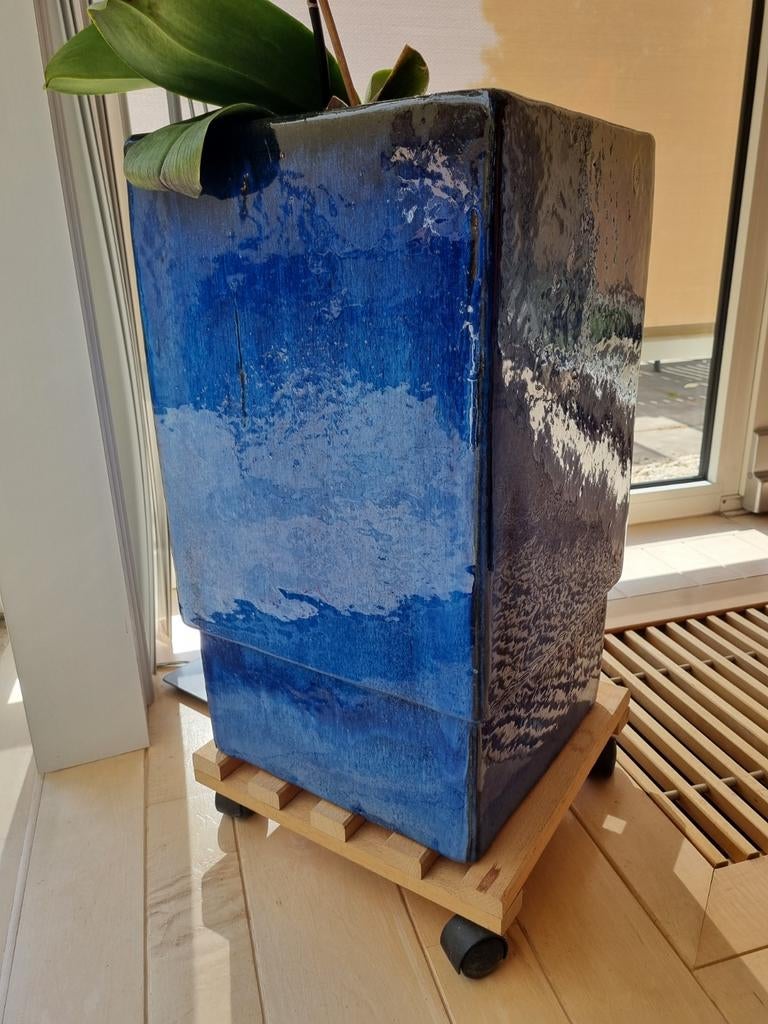 Vierkante bloempot blauw - 32x32x57 cm, Ophalen, Gebruikt, Vierkant, Binnen